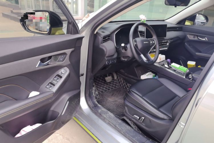 Used Haval LHERY 2022 Jingxiang Edition 1.5T Copper Rabbit Interior 3