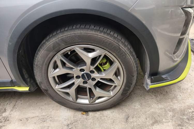 Used Haval LHERY 2022 Jingxiang Edition 1.5T Copper Rabbit Right Front Wheel Hub