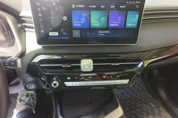 Used Haval LHERY 2022 Jingxiang Edition 1.5T Copper Rabbit Audio And AC Panel