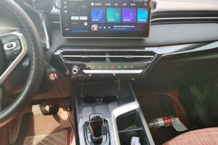 Used Haval LHERY 2022 Jingxiang Edition 1.5T Brass Rabbit Audio And AC Panel