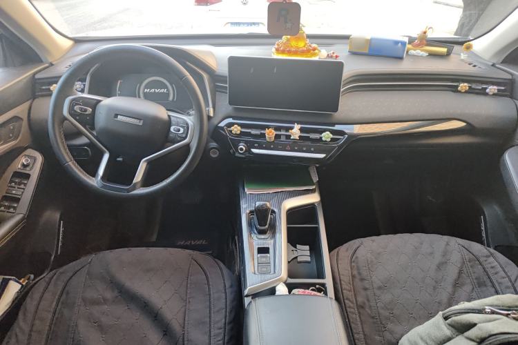 Used Haval LHERY 2022 Jingxiang Edition 1.5T Copper Rabbit Center Console