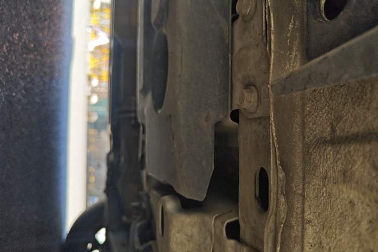 Used Haval LHERY 2022 Jingxiang Edition 1.5T Copper Rabbit Chassis Front Right