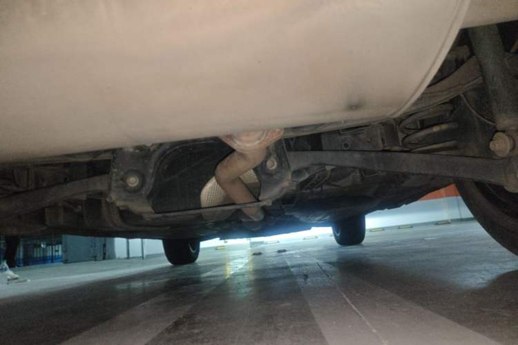 Used Haval LHERY 2022 Jingxiang Edition 1.5T Copper Rabbit Chassis Rear