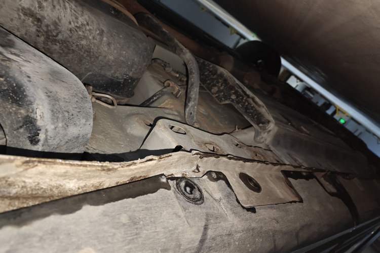 Used Haval LHERY 2022 Jingxiang Edition 1.5T Copper Rabbit Chassis Rear Left