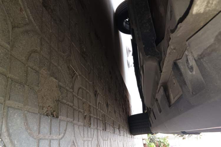 Used Haval LHERY 2022 Jingxiang Edition 1.5T Copper Rabbit Chassis Rear Right
