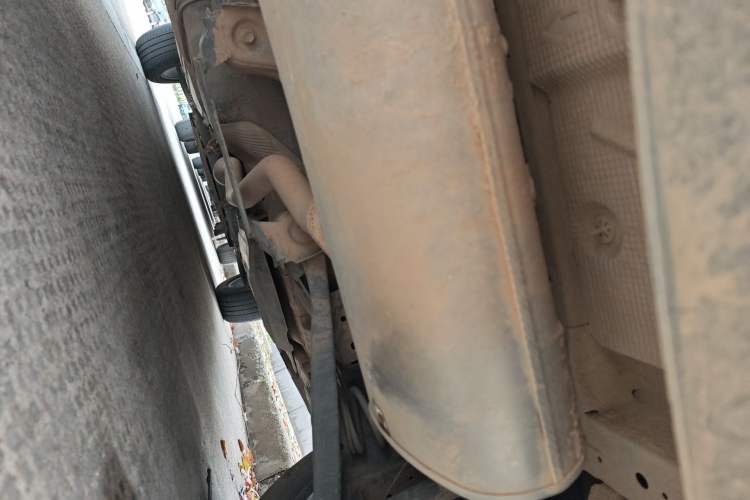 Used Haval LHERY 2022 Jingxiang Edition 1.5T Copper Rabbit Chassis Rear