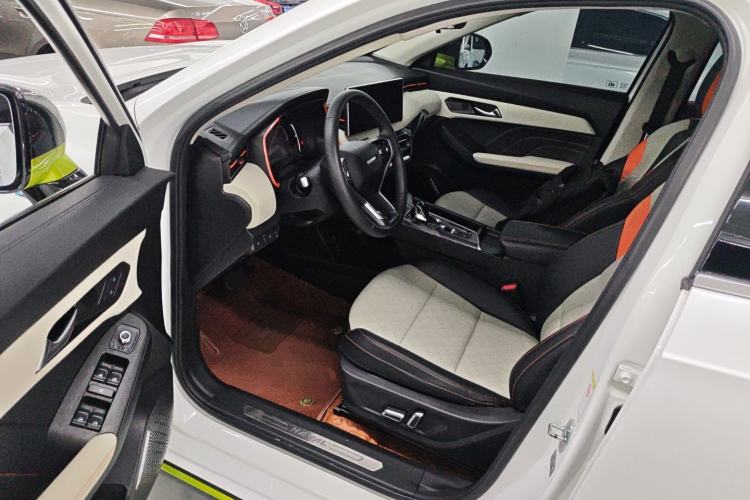 Used Haval LHERY 2022 1.5L DHT King Rabbit Driver Seat