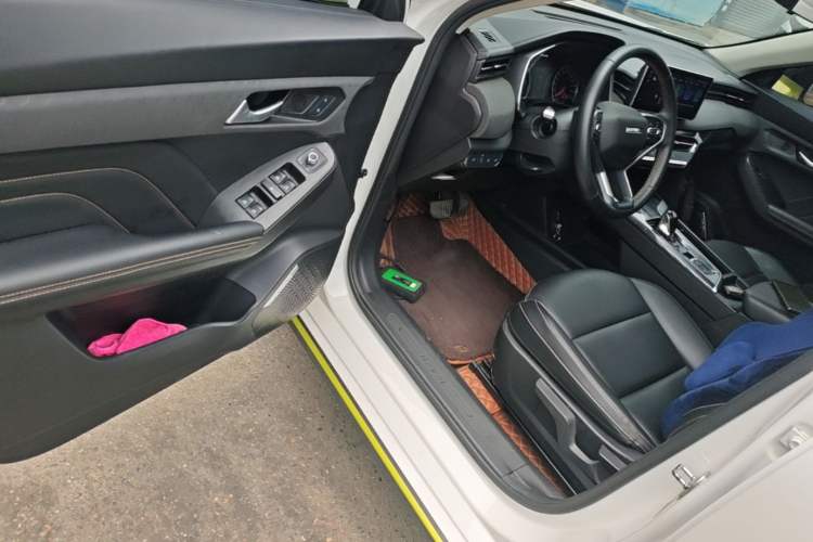 Used Haval LHERY 2022 Jingxiang Edition 1.5T Brass Rabbit Driver Seat