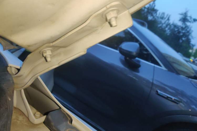 Used Haval LHERY 2022 Jingxiang Edition 1.5T Copper Rabbit Engine Bay Left