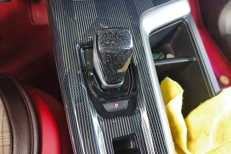 Used Haval LHERY 2022 Jingxiang Edition 1.5T Brass Rabbit Gear Lever
