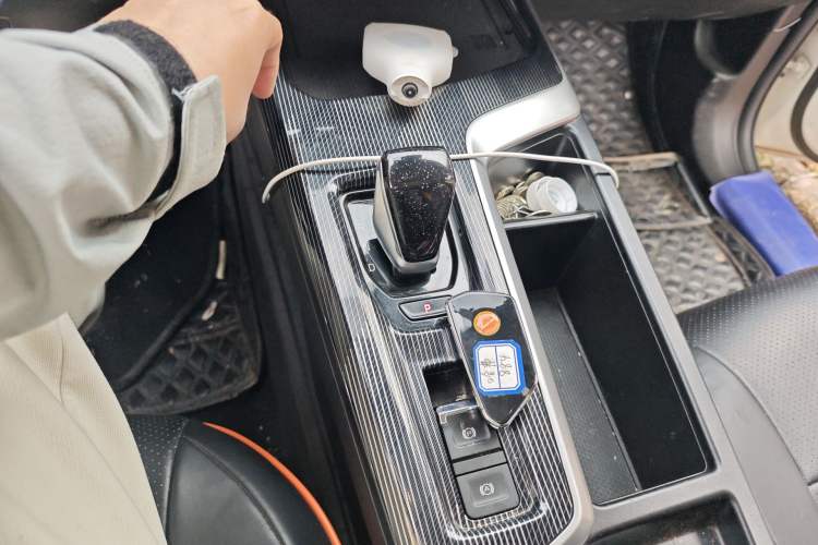 Used Haval LHERY 2022 Jingxiang Edition 1.5T Copper Rabbit Gear Lever