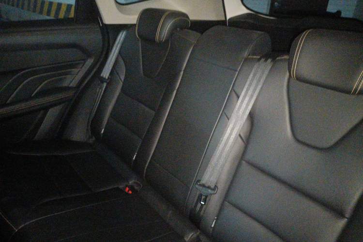 Used Haval LHERY 2022 Jingxiang Edition 1.5T Brass Rabbit Interior 4