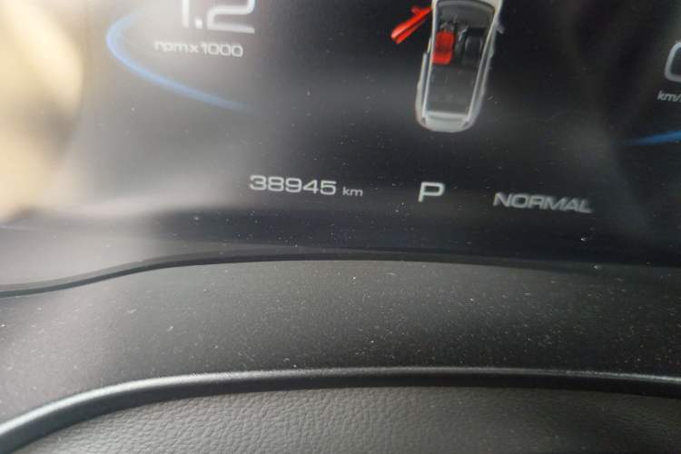 Used Haval LHERY 2022 Jingxiang Edition 1.5T Copper Rabbit Odometer Close Up