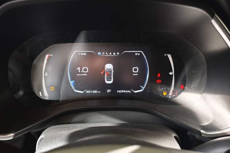 Used Haval LHERY 2022 Jingxiang Edition 1.5T Copper Rabbit Odometer Close Up