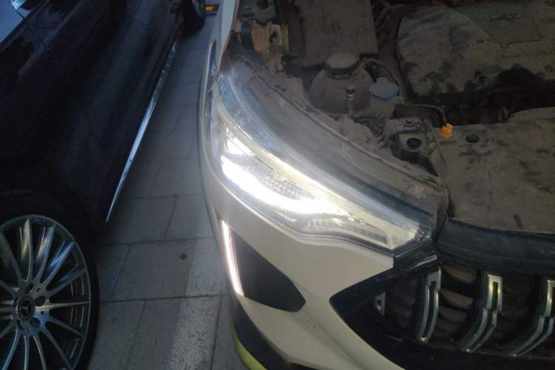 Used Haval LHERY 2022 Jingxiang Edition 1.5T Copper Rabbit Right Front Headlight