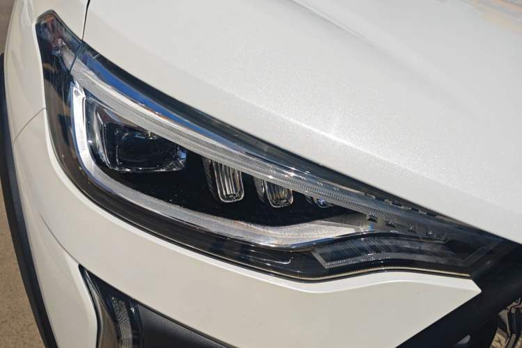 Used Haval LHERY 2022 Jingxiang Edition 1.5T Copper Rabbit Right Front Headlight