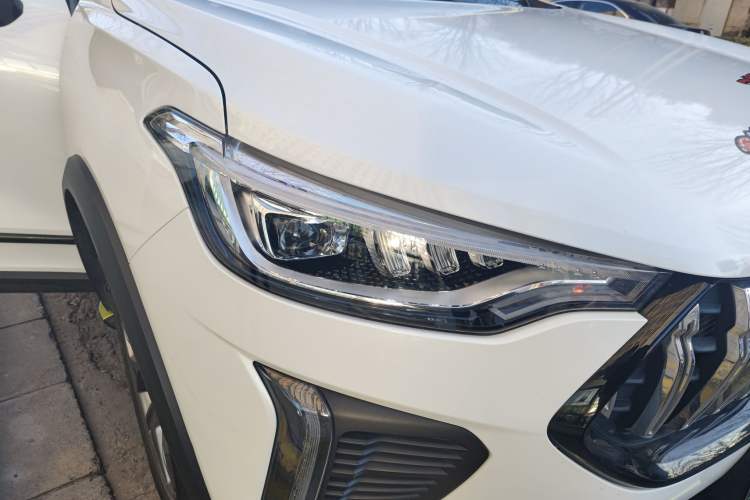 Used Haval LHERY 2022 Jingxiang Edition 1.5T Copper Rabbit Right Front Headlight