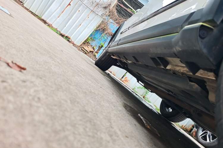 Used Haval LHERY 2022 Jingxiang Edition 1.5T Copper Rabbit Right Side Sill
