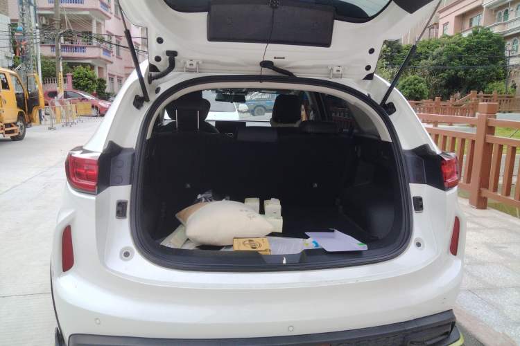 Used Haval LHERY 2022 Jingxiang Edition 1.5T Copper Rabbit Trunk