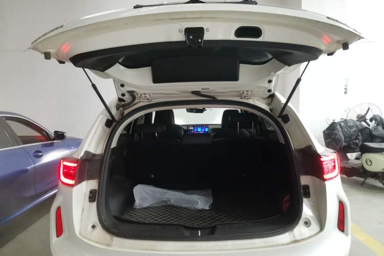 Used Haval LHERY 2022 Jingxiang Edition 1.5T Copper Rabbit Trunk