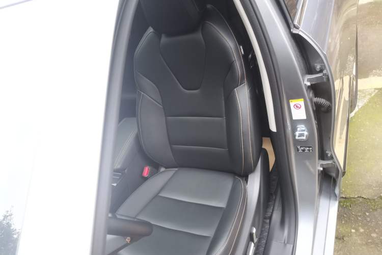 Used Haval LHERY 2023 1.5T Excellence Edition Left Front Seat