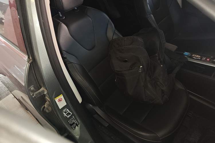 Used Haval LHERY 2023 1.5T Excellence Edition Right Front Seat