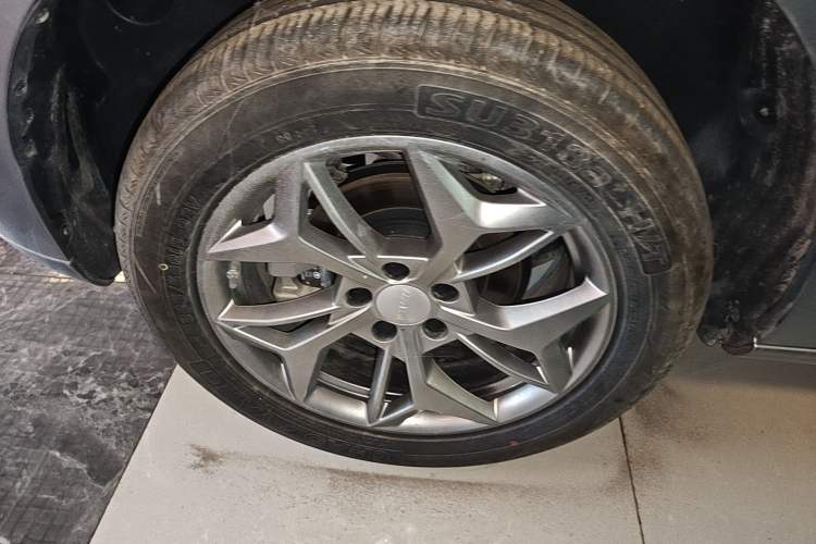 Used Haval LHERY 2023 1.5T Excellence Edition Right Rear Wheel Hub