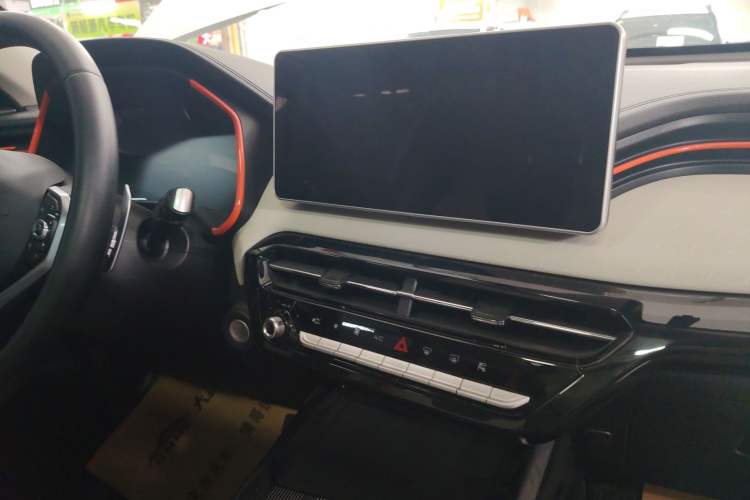 Used Haval LHERY 2023 1.5T Dynamic Version Audio And AC Panel