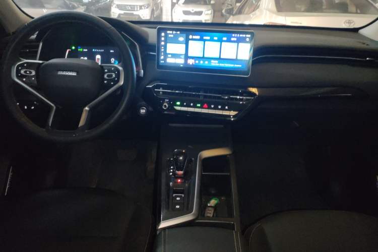 Used Haval LHERY 2023 1.5T Excellence Edition Center Console