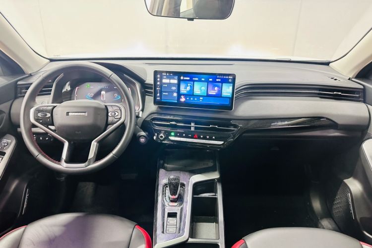 Used Haval LHERY 2023 1.5T Dynamic Version Interior 1