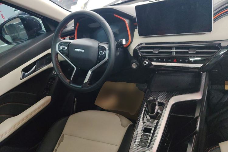 Used Haval LHERY 2023 1.5T Dynamic Version Interior 2