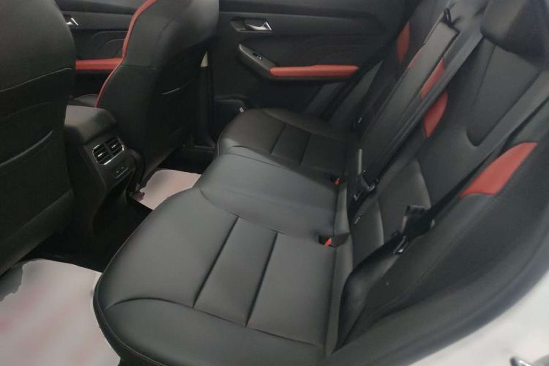 Used Haval LHERY 2023 1.5T Dynamic Version Left Rear Seat