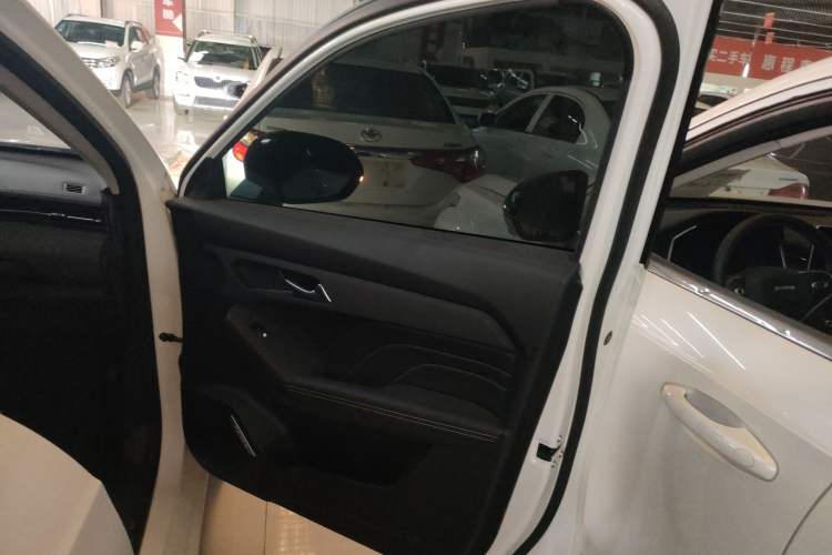 Used Haval LHERY 2023 1.5T Excellence Edition Right Front Door Interior