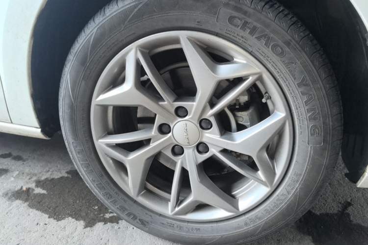 Used Haval LHERY 2023 1.5T Excellence Edition Right Front Wheel Hub
