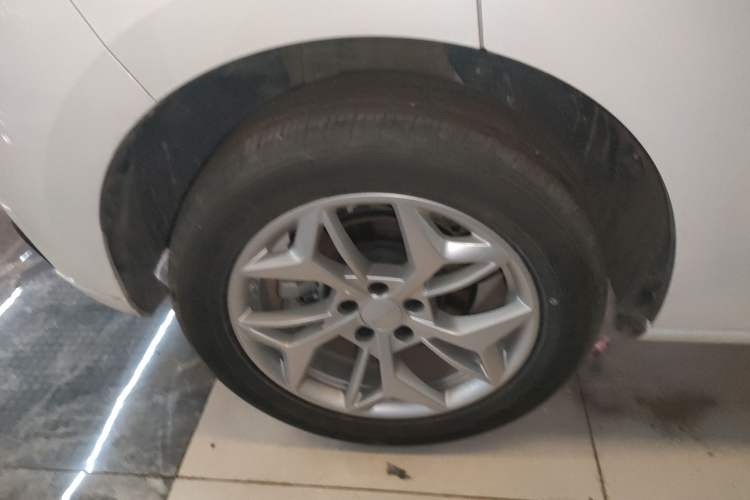 Used Haval LHERY 2023 1.5T Excellence Edition Right Rear Wheel Hub
