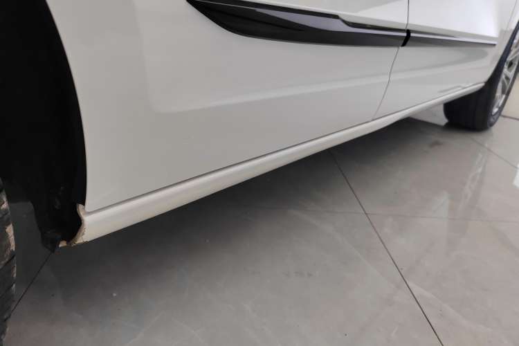 Used Haval LHERY 2023 1.5T Excellence Edition Right Side Sill
