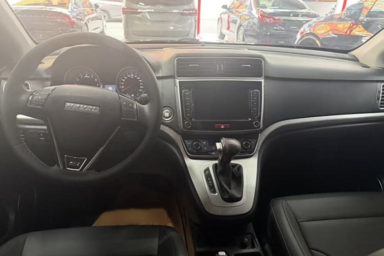 Used Haval M6 2019 1.5T DCT Two-Wheel Drive Elite Version China VI Standard Interior 1