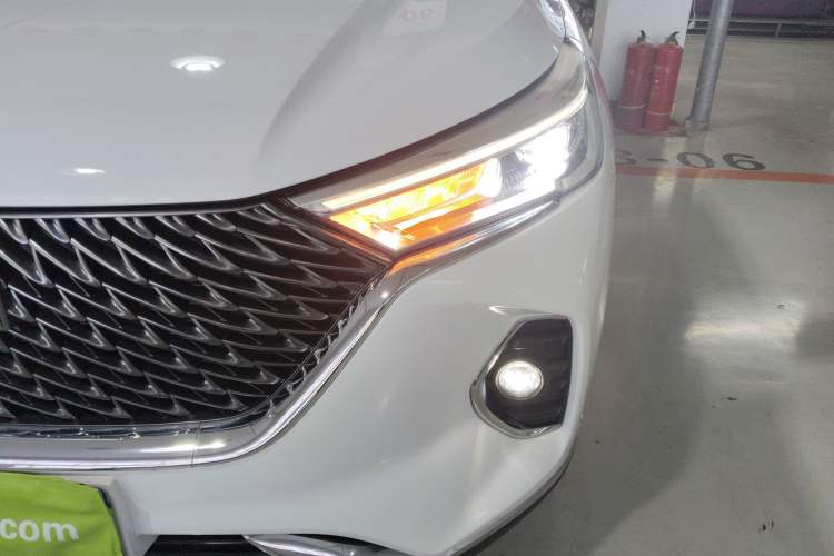 Used Haval M6 2021 PLUS 1.5T DCT Luxury Smart Connectivity Model Left Front Headlight