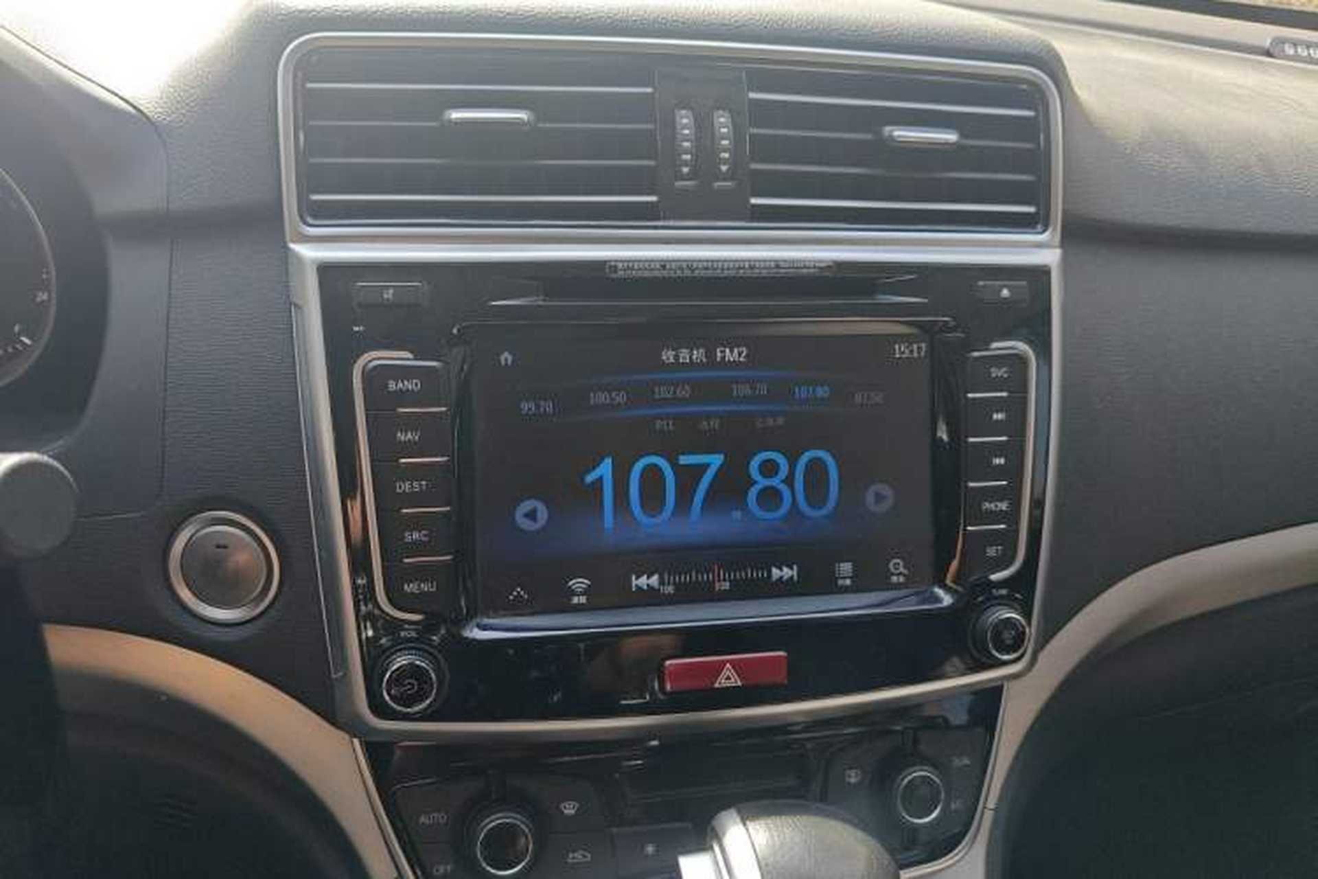 Used Haval M6 2017 1.5T Automatic Two-Wheel Drive Elite Model Audio And AC Panel