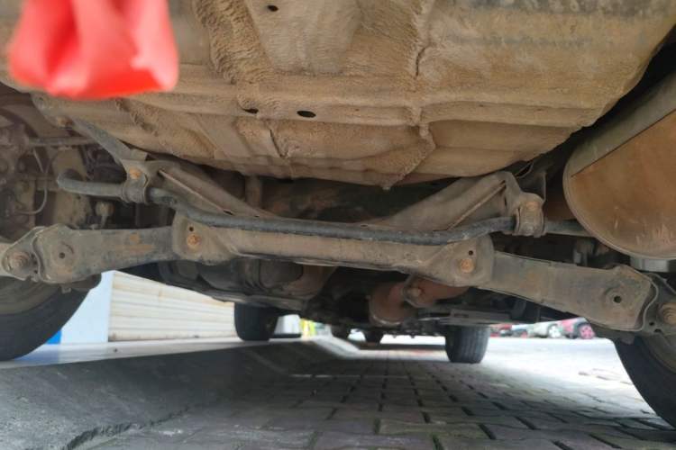 Used Haval M6 2017 1.5T Manual Two-Wheel Drive Elite Model Chassis Rear