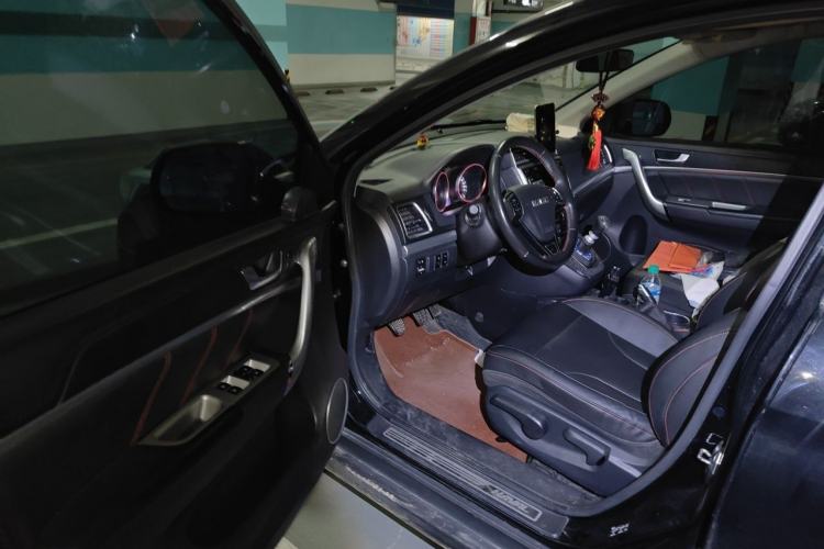 Used Haval M6 2017 1.5T Manual Two-Wheel Drive Elite Model Driver Seat