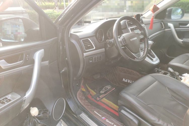 Used Haval M6 2017 1.5T Automatic Two-Wheel Drive Elite Model Driver Seat