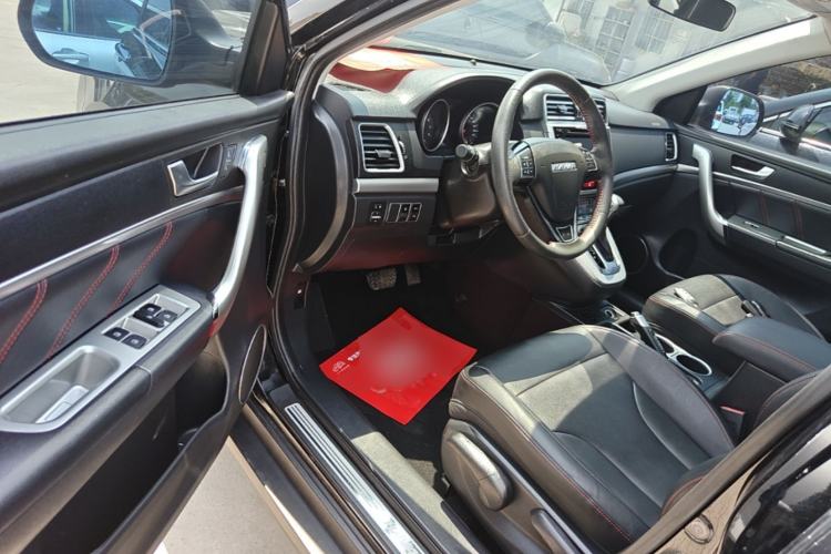 Used Haval M6 2017 1.5T Automatic Two-Wheel Drive Elite Model Driver Seat