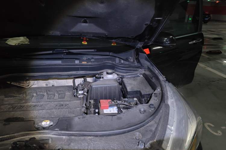 Used Haval M6 2017 1.5T Manual Two-Wheel Drive Elite Model Engine Bay Left