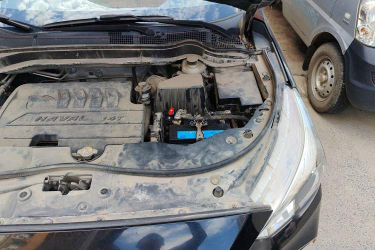 Used Haval M6 2017 1.5T Manual Two-Wheel Drive Elite Model Engine Bay Left