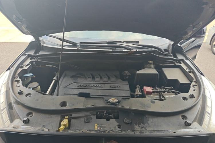 Used Haval M6 2017 1.5T Manual Two-Wheel Drive Elite Model Engine Bay