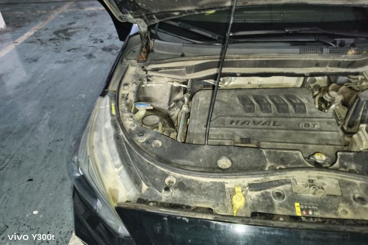 Used Haval M6 2017 1.5T Automatic Two-Wheel Drive Prestige Model Engine Bay Right