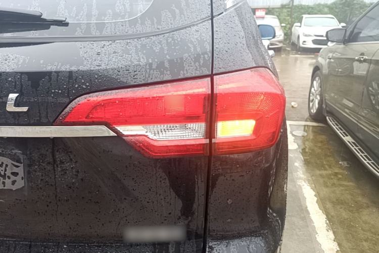 Used Haval M6 2017 1.5T Automatic Two-Wheel Drive Elite Model Exterior 3