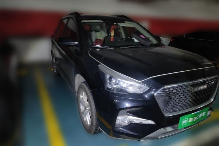 Used Haval M6 2017 1.5T Automatic Two-Wheel Drive Elite Model Front Right 45 Deg