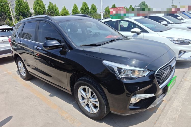 Used Haval M6 2017 1.5T Automatic Two-Wheel Drive Elite Model Front Right 45 Deg